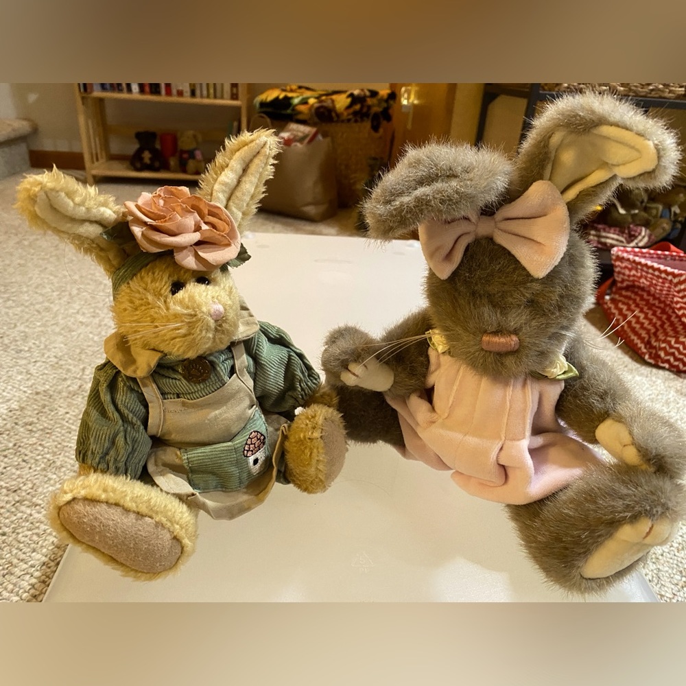 Boyd’s Bears ( bunnies )